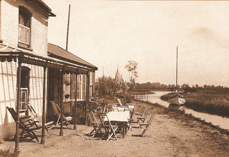 The Pleasure Boat Inn and Dyke